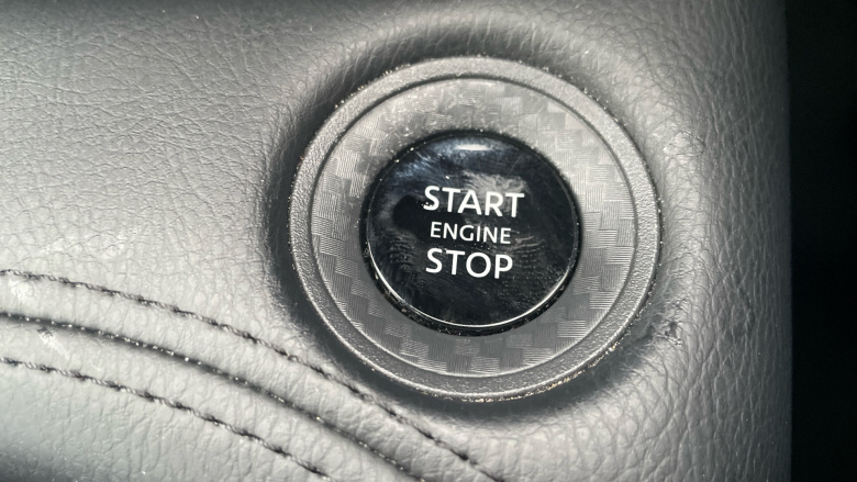 Nissan Juke 1.0 DiG-T N-Connecta 5dr DCT Petrol Hatchback